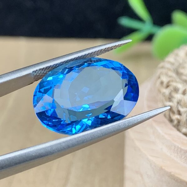 Topaz ring stone, Faceted Oval sky blue 13.06 Cts, Eye Clean Unique Cut, Top quality flawless Gem