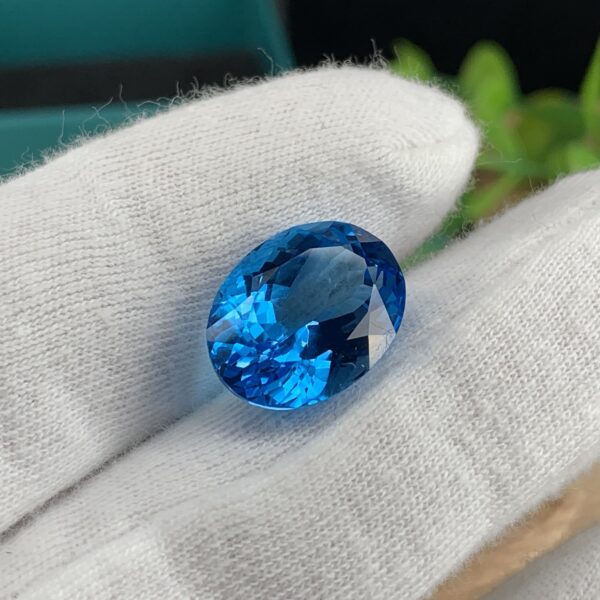 Topaz ring stone, Faceted Oval sky blue 13.06 Cts, Eye Clean Unique Cut, Top quality flawless Gem - Image 3
